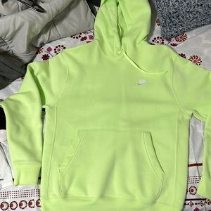Original Nike hoodie . Brand new Just wore one time. Material is good .